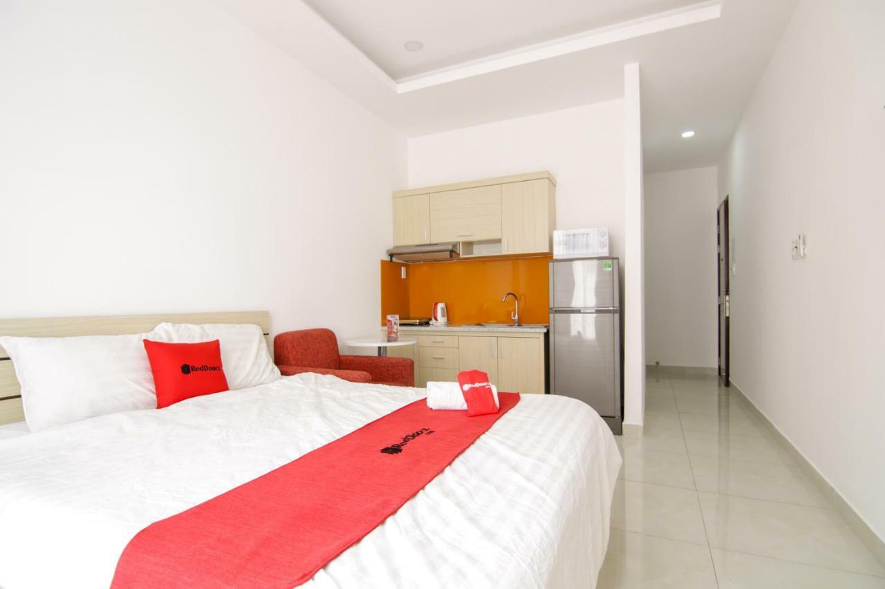Reddoorz Near Quan Khu 7 Stadium Ho Chi Minh City Exterior photo