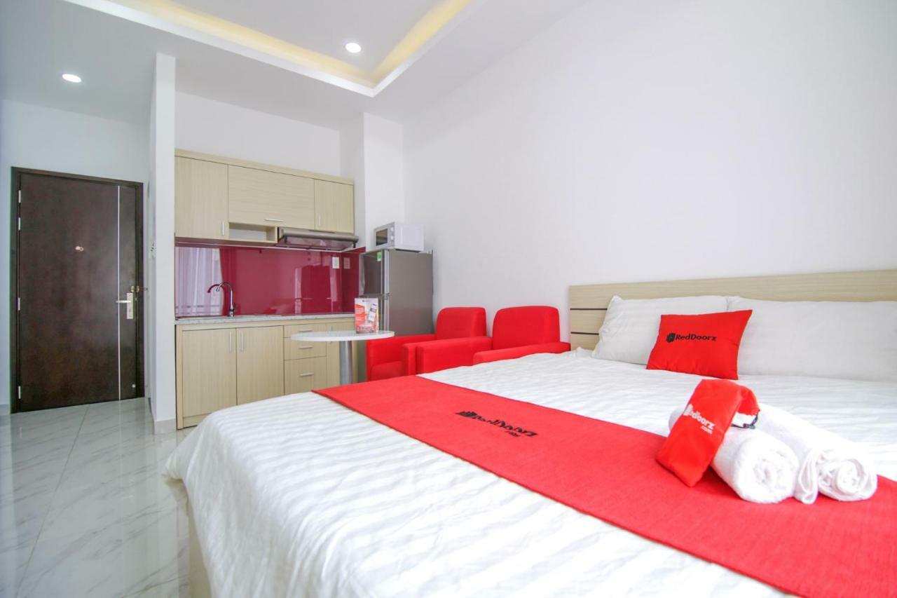 Reddoorz Near Quan Khu 7 Stadium Ho Chi Minh City Exterior photo